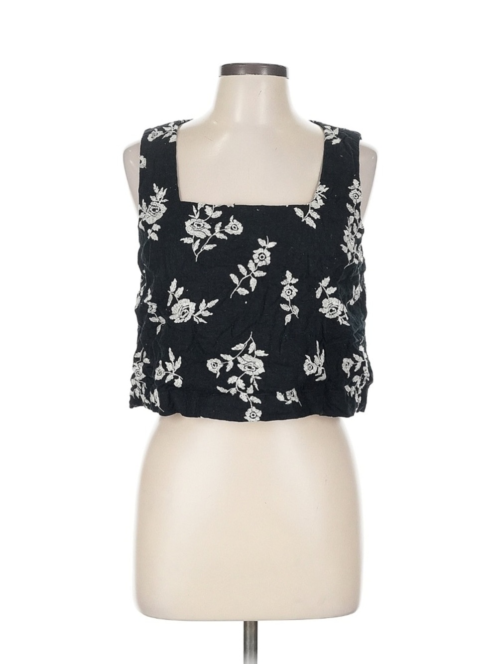 Abercrombie & Fitch Black Cropped Square-Neck Tank with White Floral Embroidery